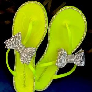 Brand New Neon Yellow Jelly Bow tie Sandal Size 9